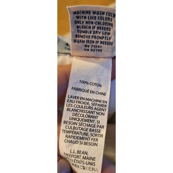 L.L. Bean Women 12 khaki beige "Favorite Fit Straight" Chino Flat Front Shorts - Picture 4 of 4